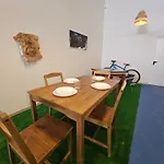 Blue Mango Surf House Center ,cocina 3*