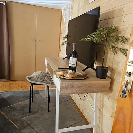 Blue Mango Surf House Center ,con Cocina Affittacamere 3*
